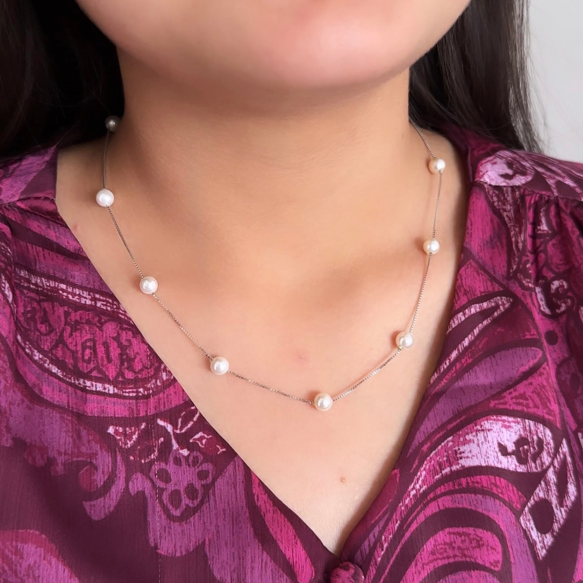 Girlish Chains