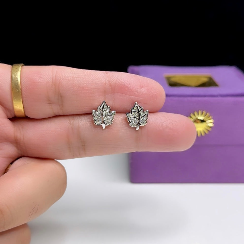 Canada leaf Earrings