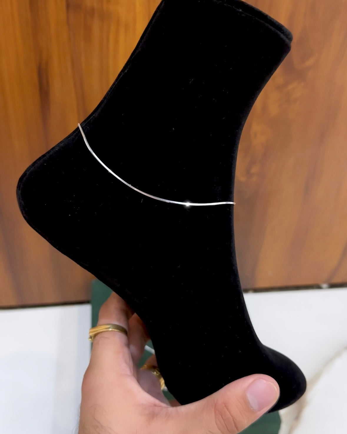 925 Sleek Anklets