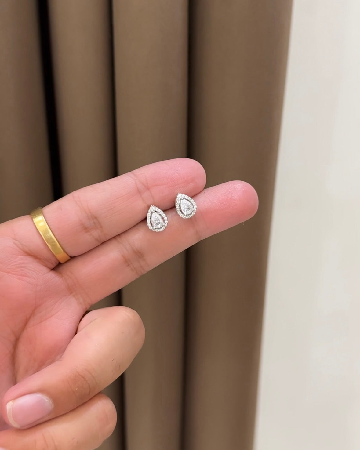 Drop Solitaire Earring Studs