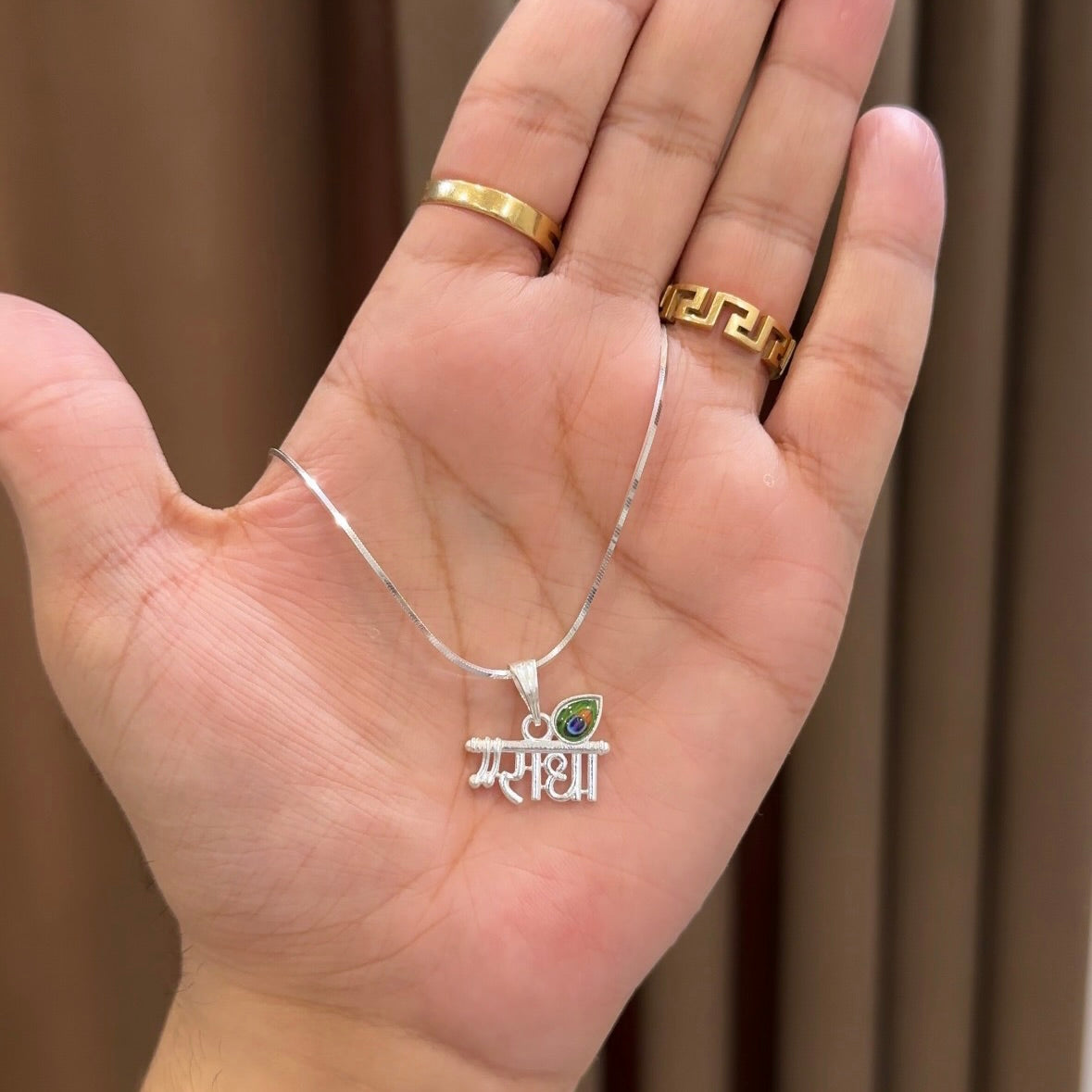 Radha Chain