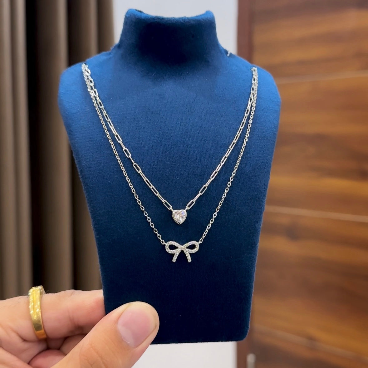 Bowtie Double Layer Chain