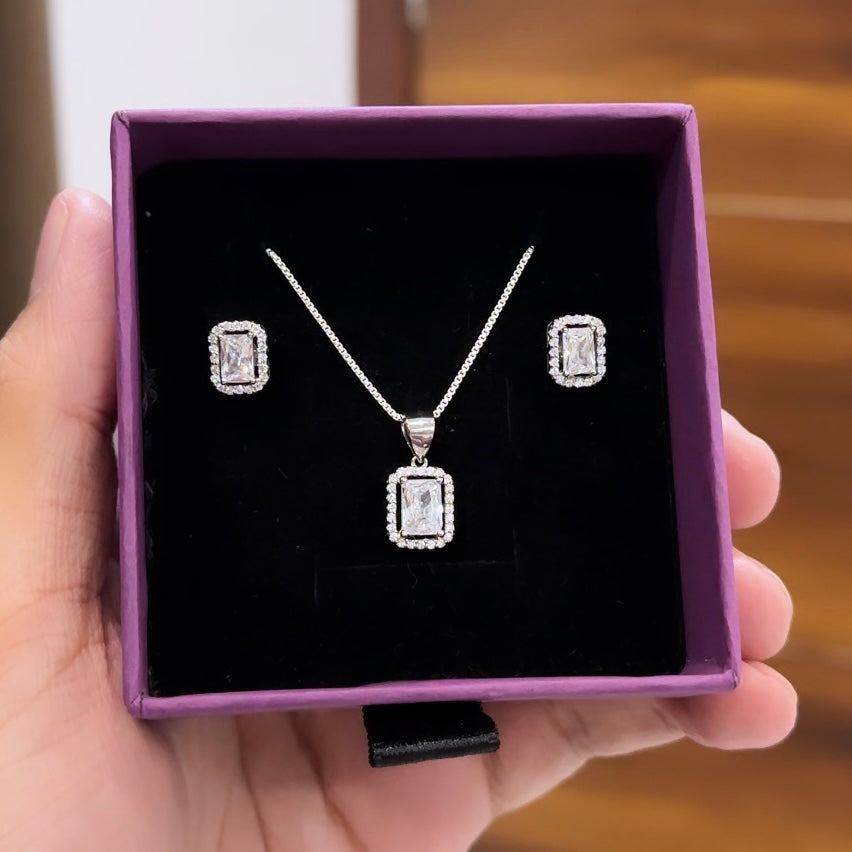Rectangle Solitaire Pendant Set