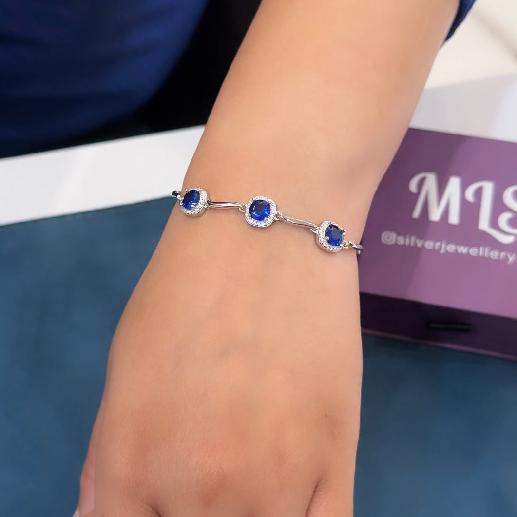 Girlish Solitaire Bracelet