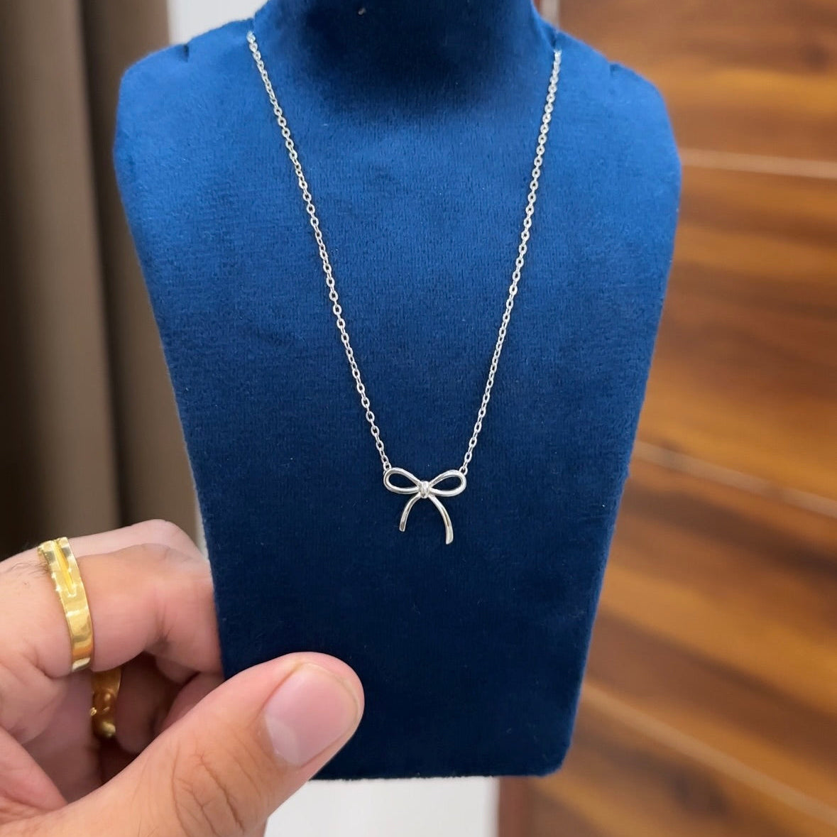 Bowtie Chain