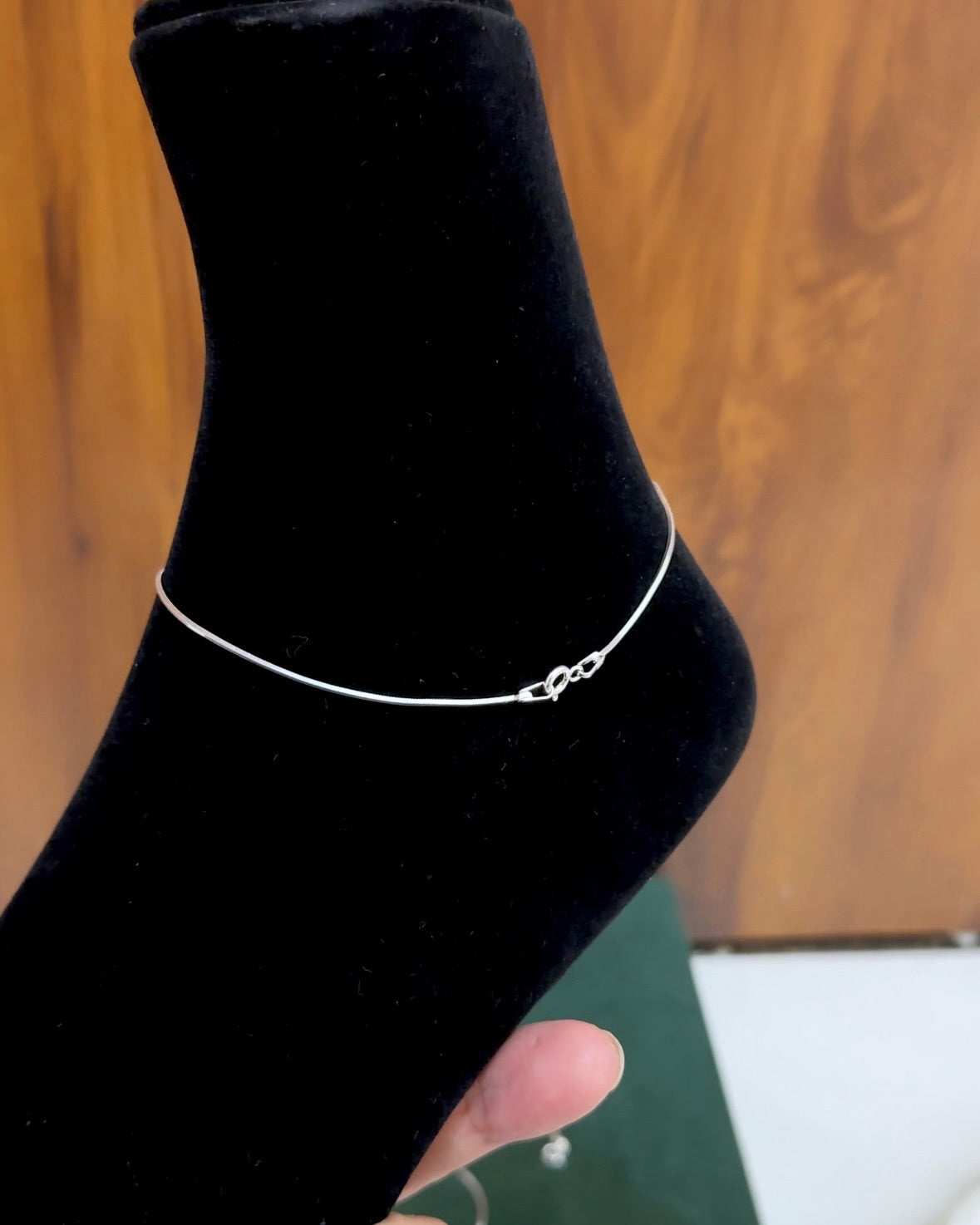 925 Sleek Anklets