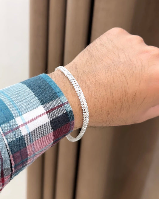 V Bracelet