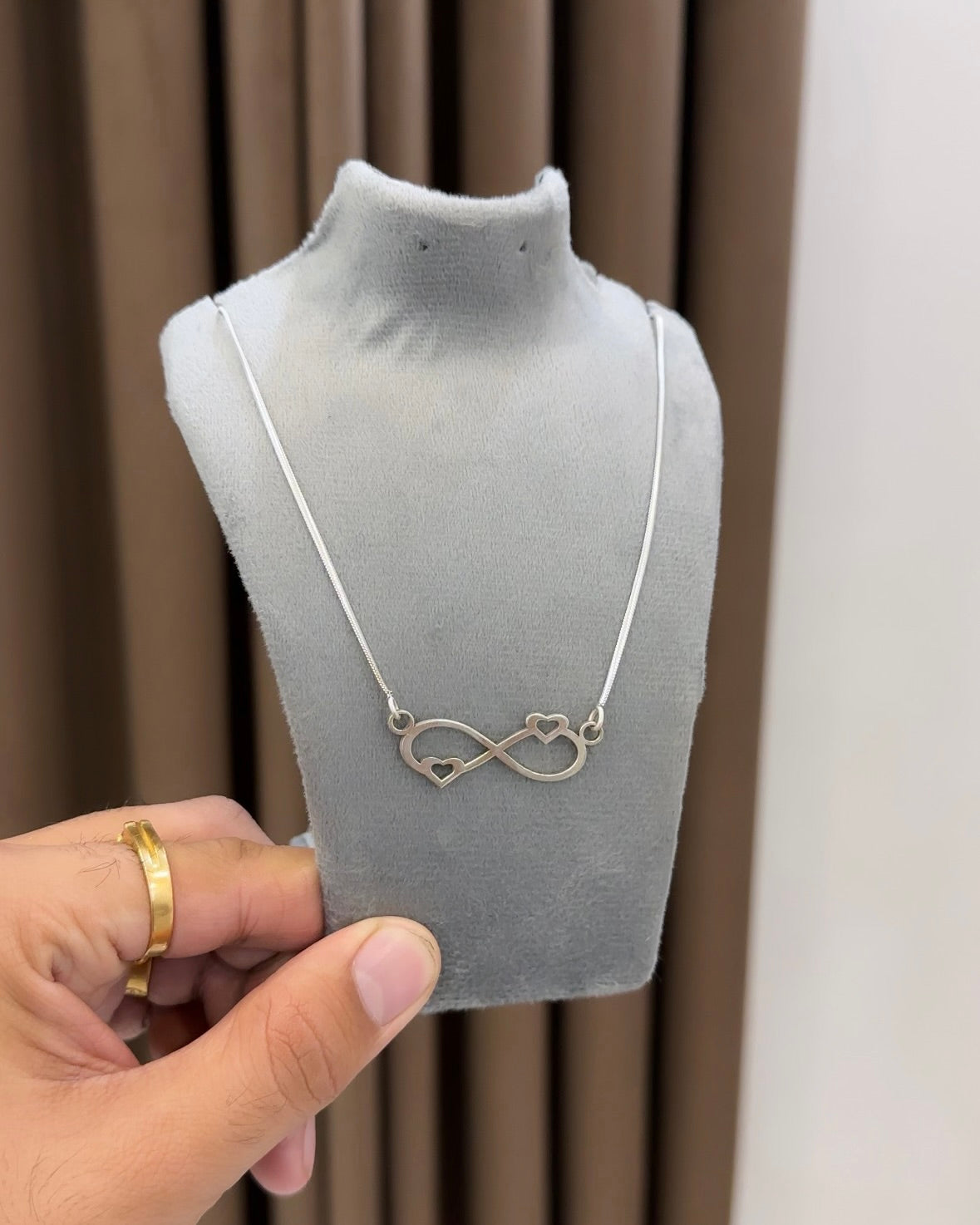 Infinity Hearts Minimal Chain