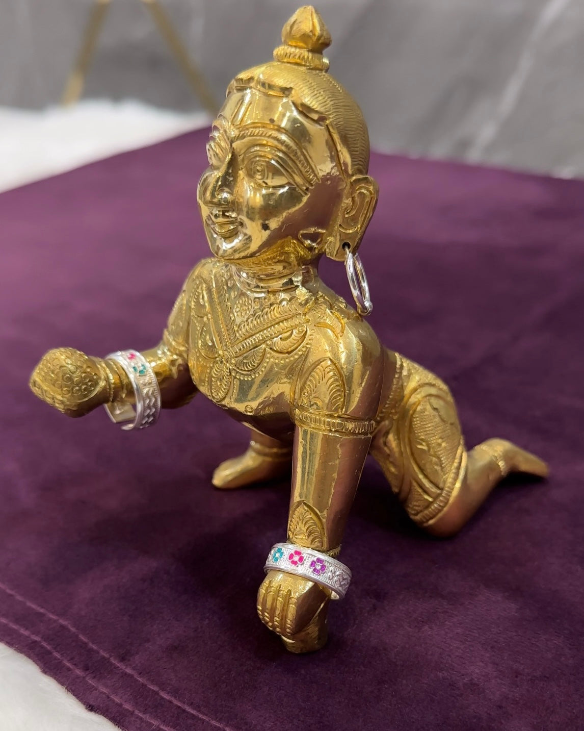 Laddu Gopal Silver Kade