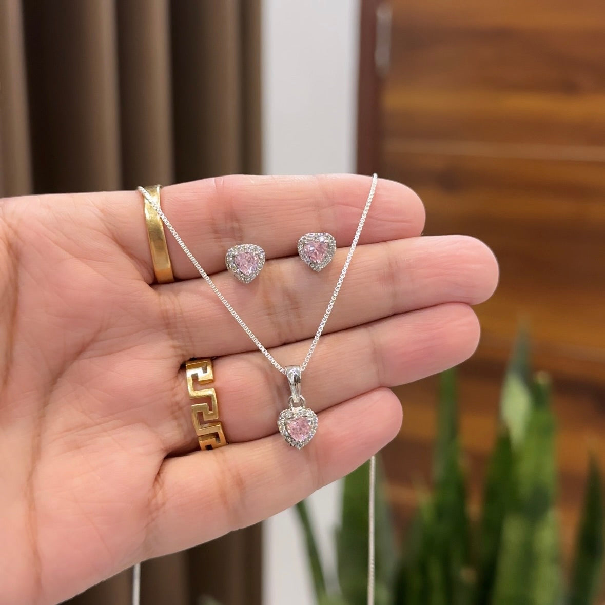 Minimal Pink Heart Pendant Set