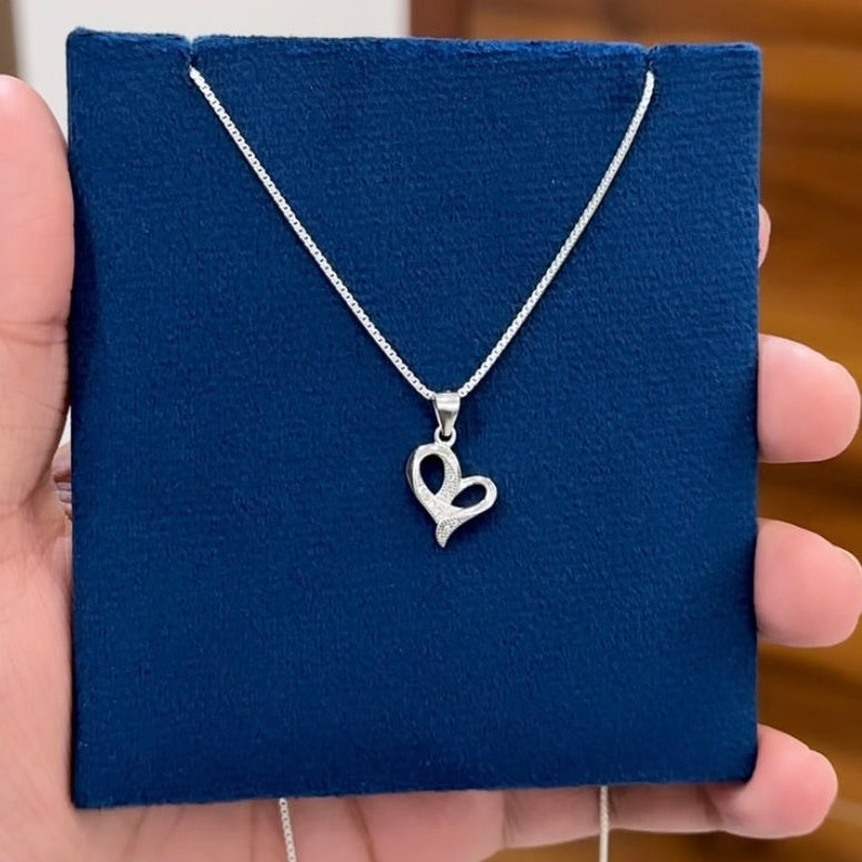 Minimal Pendant + Chain