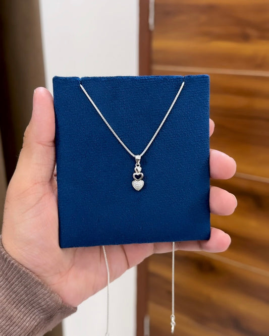 Minimal Pendant + Chain