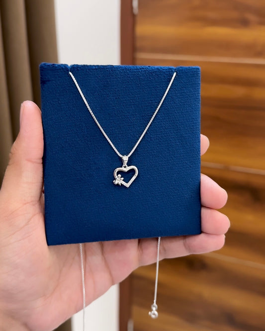Minimal Pendant + Chain