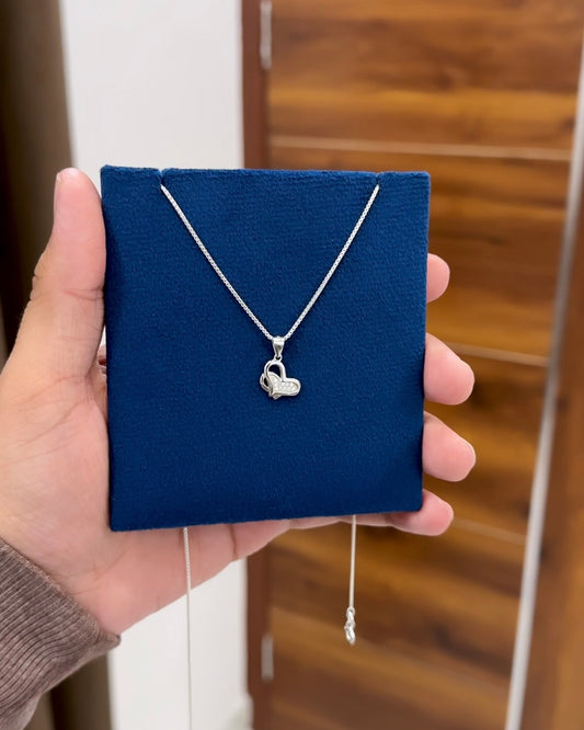 Minimal Pendant + Chain