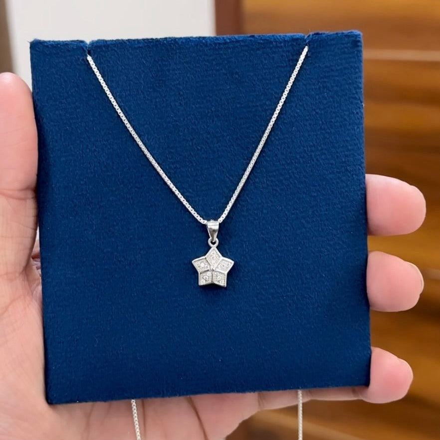 Minimal Pendant + Chain