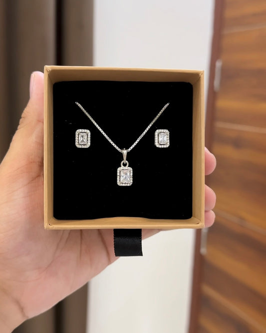 Rectangle Solitaire Pendant Set