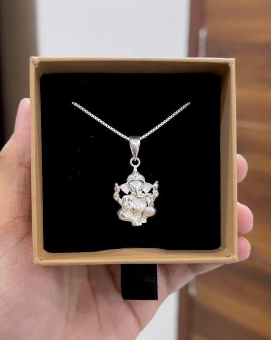 Ganpati Bappa Chain Pendant