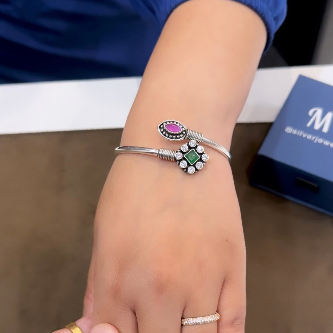 Silver Antique Bangle